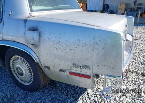 1992 Cadillac Deville z USA, uszkodzony, nr VIN 1G6CD53B7N4331186